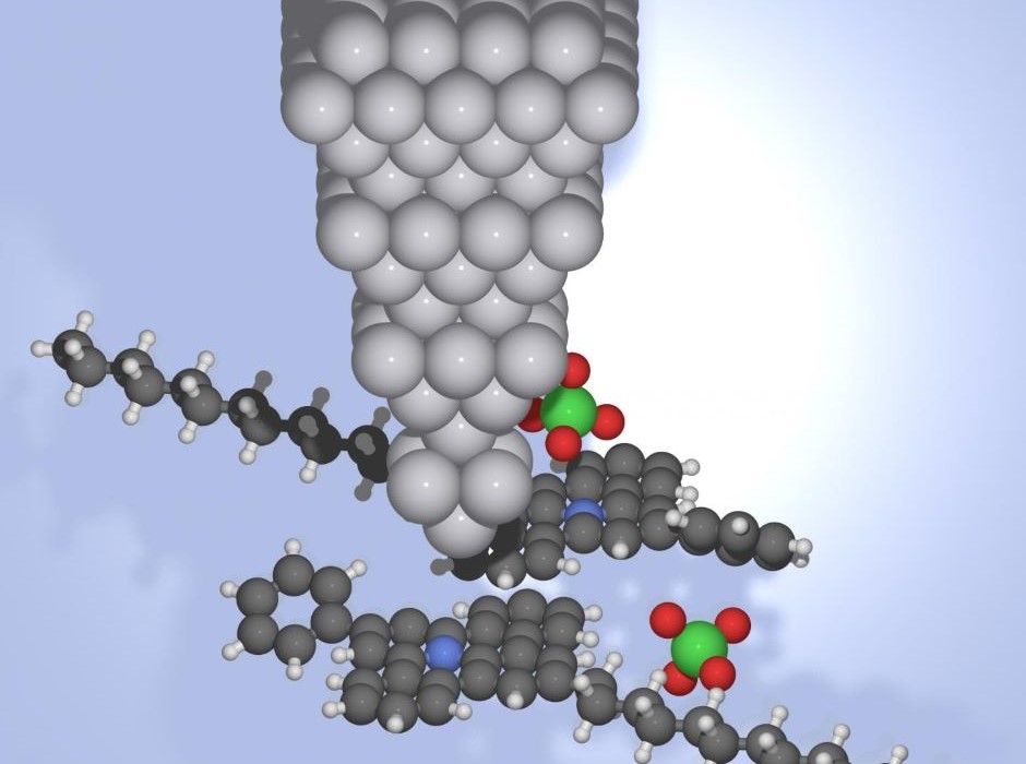 Single molecule 'switch' milestone for molecular electronics The