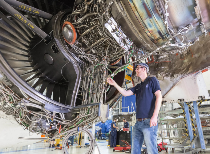 Rolls-Royce unveils world's largest engine testbed | The ...