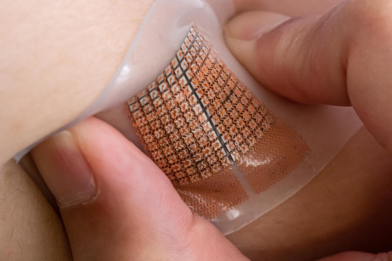 Blood flow monitored with stretchable ultrasound patch The Engineer The Engineer